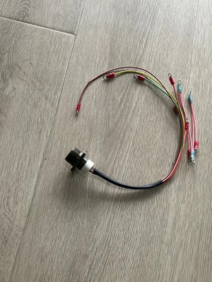 244057 Armature di cablaggio Scania Parti di motori