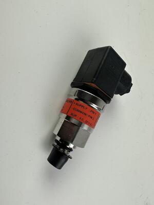 B240600000249 Sensore di pressione Sany Reach Stacker Parts